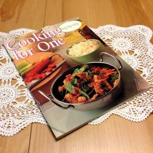 Family Circle Step-by-Step Cookbook: Cooking for One